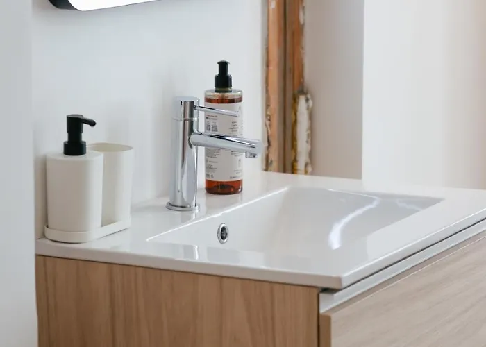 Authentique 3 Nid Urbain Au Charme Envoutant En Plein Coeur De Apartman